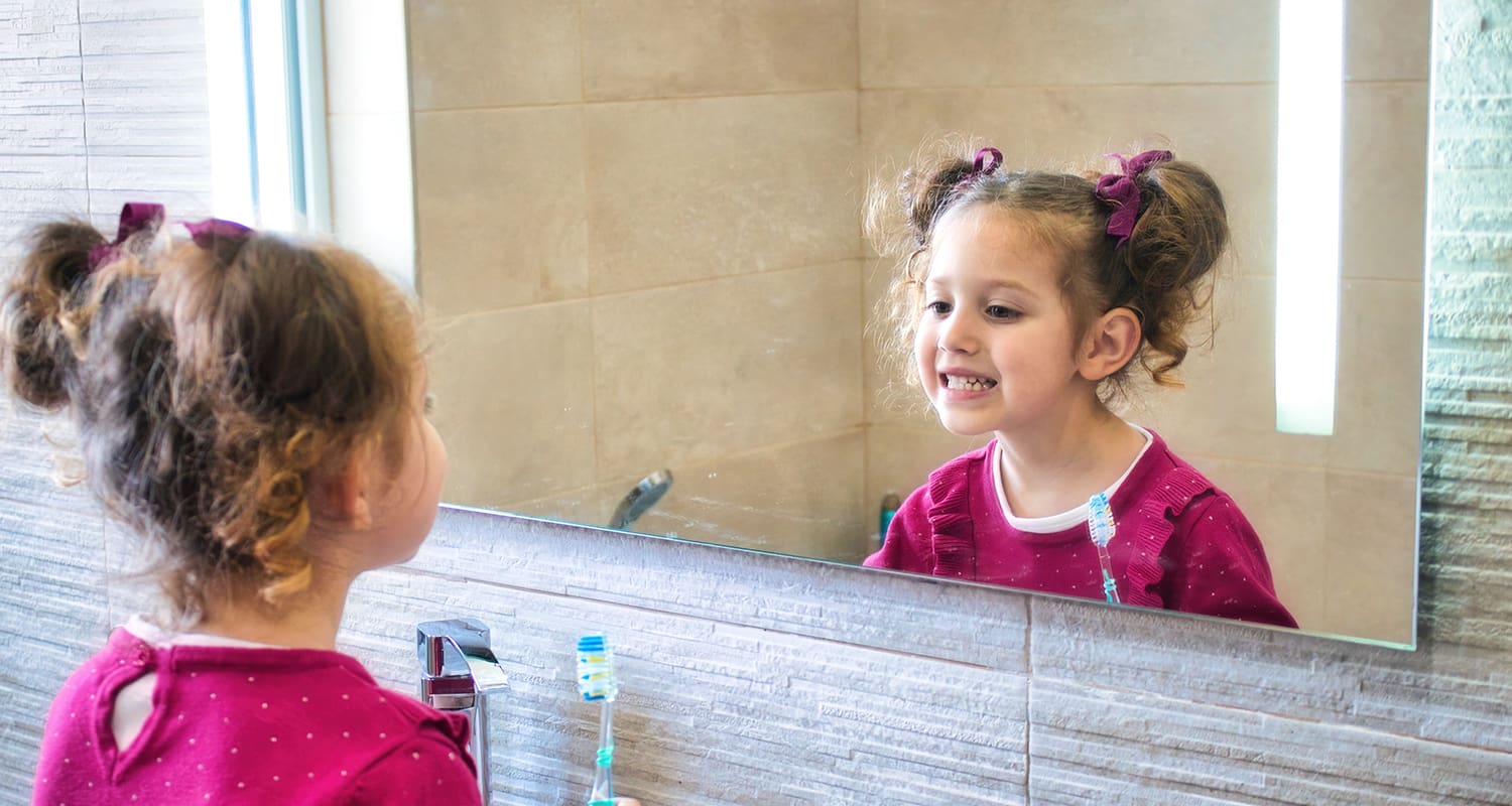 Why Are My Child’s Teeth Translucent? Dentinogenesis Imperfecta Explained